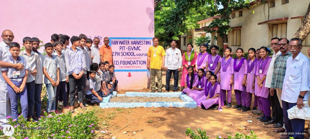 విశాఖపట్నంలో పలు ప్రాంతాల్లో ఇంకుడు గుంతల నిర్మాణం